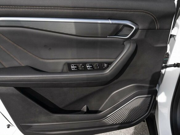 2026 Geely Okavango I Рестайлинг, белый - вид 30