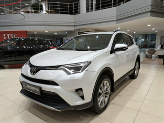 2018 Toyota RAV4 IV (XA40) Рестайлинг, белый, 2050000 рублей, вид 1