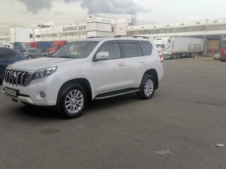 2015 Toyota Land Cruiser Prado 150 Series Рестайлинг 1, белый, 3700000 рублей, вид 1