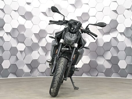 2022 BMW F 900 R, чёрный, 879000 рублей, вид 3