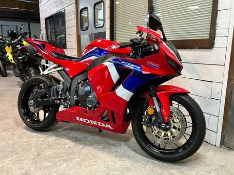 2020 Honda CBR 600RR, красный, 1195000 рублей, вид 4