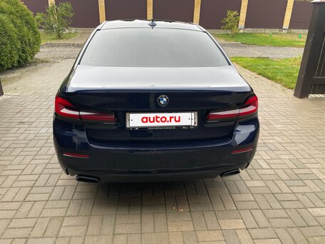 2022 BMW 5 серии 530i xDrive VII (G30/G31/G38) Рестайлинг, синий, 4800000 рублей, вид 4