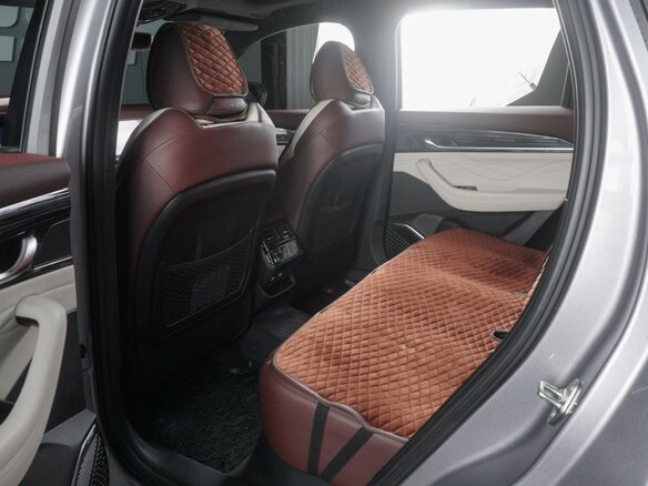 2023 Geely Monjaro (Xingyue L) I, серебристый, 3399000 рублей - вид 10