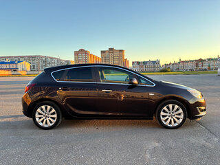 2013 Opel Astra J Рестайлинг, коричневый, 790000 рублей, вид 5