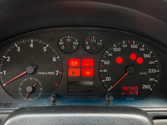 1996 Audi A4 I (B5), серебристый, 260000 рублей - вид 8