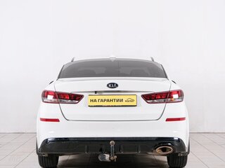 2019 Kia Optima IV Рестайлинг, белый, 1849000 рублей, вид 5
