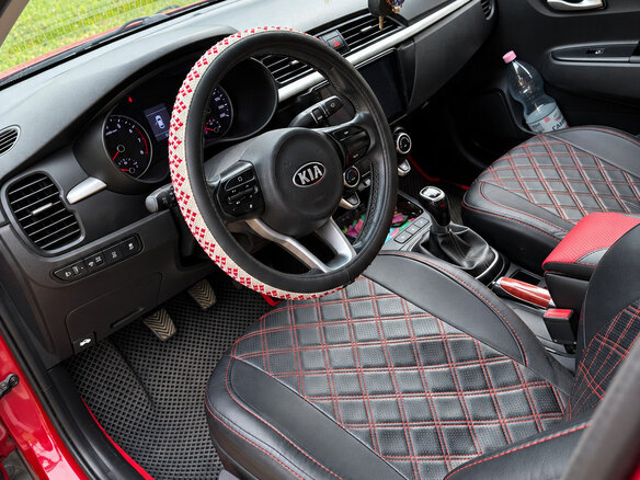 2017 Kia Rio IV, красный - вид 7
