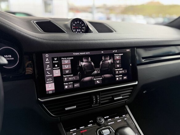 2020 Porsche Cayenne Coupé III, чёрный - вид 19