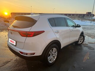 2018 Kia Sportage IV, белый, 2470000 рублей, вид 4