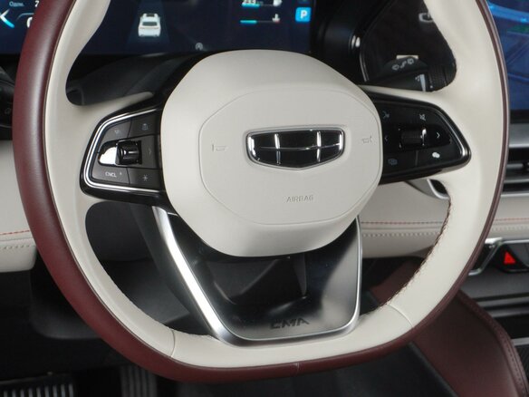 2023 Geely Monjaro (Xingyue L) I, серебристый, 3399000 рублей - вид 19