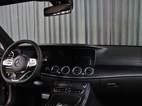 2020 Mercedes-Benz E-Класс 200 V (W213, S213, C238), чёрный, 2949000 рублей, вид 5