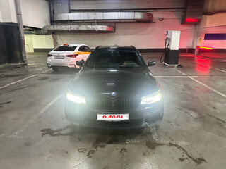 2019 BMW 5 серии 520d xDrive VII (G30/G31/G38), чёрный, 2600000 рублей, вид 2