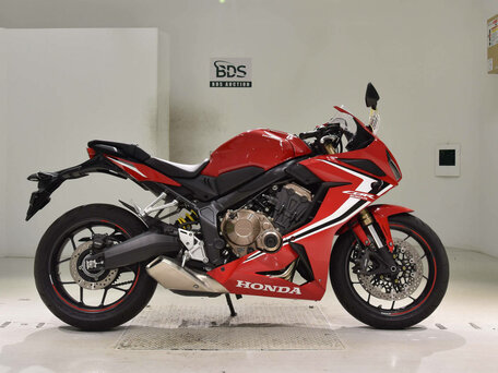 2020 Honda CBR 650R, красный, 850000 рублей, вид 1