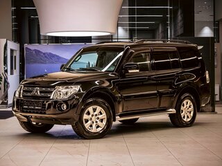 2013 Mitsubishi Pajero IV Рестайлинг 1, чёрный, 1775000 рублей, вид 1
