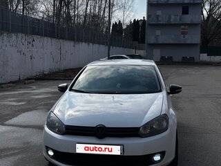 2011 Volkswagen Golf VI, белый, 550999 рублей, вид 2