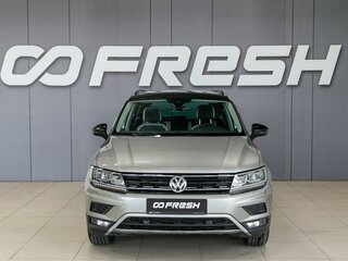 2019 Volkswagen Tiguan II, серебристый, 2570000 рублей, вид 2