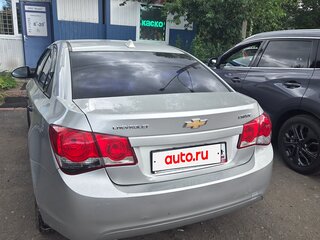 2010 Chevrolet Cruze I, серебристый, 270000 рублей, вид 2