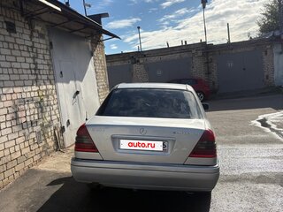 1996 Mercedes-Benz C-Класс 200 I (W202), серебристый, 330000 рублей, вид 5