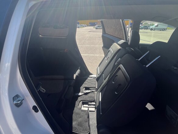 2014 Toyota Wish II Рестайлинг, белый - вид 16