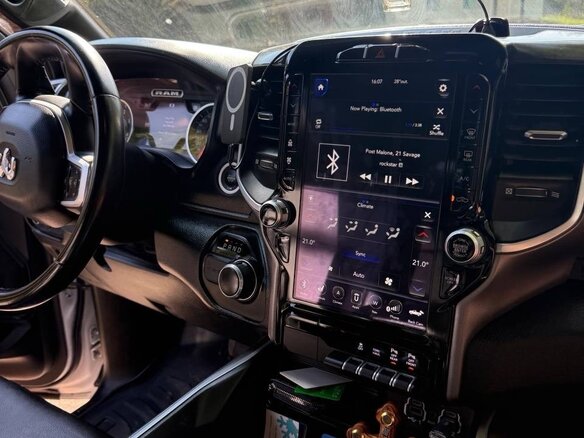 2021 Ram 1500 Crew Cab V, белый, 5400000 рублей - вид 17