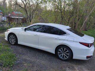 2019 Lexus ES 250 VII, белый, 3400000 рублей, вид 4