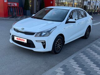 2017 Kia Rio IV, белый, 1100000 рублей, вид 1