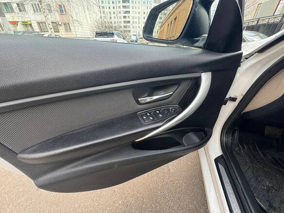 2011 BMW 3 серии 328i VI (F3x), белый, 1350010 рублей - вид 9