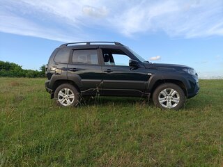 2023 Lada (ВАЗ) Niva Travel I, зелёный, 1300000 рублей, вид 1