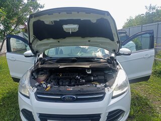 2016 Ford Kuga II, белый, 1316000 рублей, вид 3