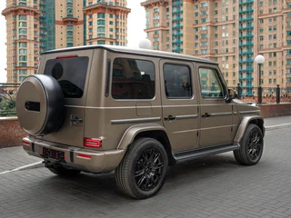 2026 Mercedes-Benz G-Класс 450 d III (W465) Рестайлинг, серый, 27990000 рублей, вид 4