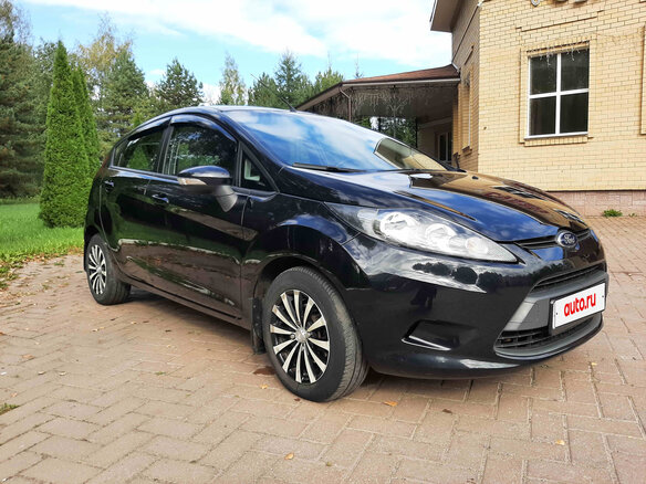 2012 Ford Fiesta Mk6, чёрный - вид 3