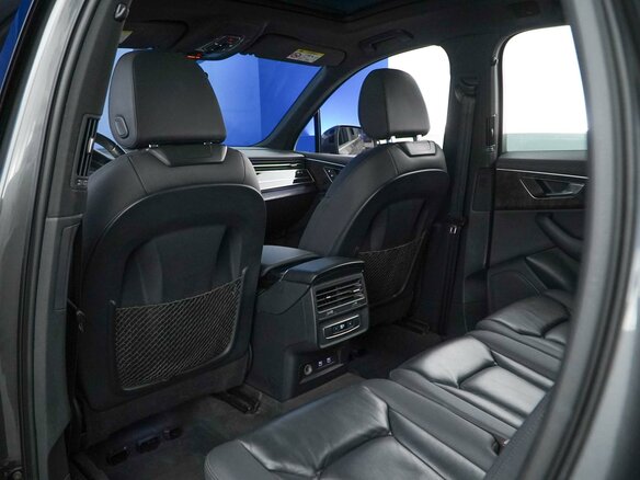 2020 Audi Q7 45 TFSI II (4M) Рестайлинг, серый, 5514690 рублей - вид 11