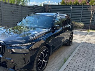 2024 BMW X7 M60i I (G07) Рестайлинг, чёрный, 20000000 рублей, вид 1