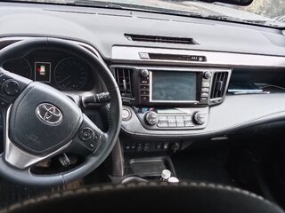 2017 Toyota RAV4 IV (XA40) Рестайлинг, коричневый, 1650000 рублей, вид 5