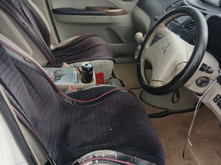 2003 Mitsubishi Grandis I, белый, 700000 рублей, вид 5