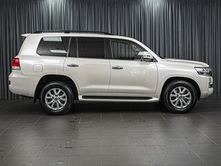 2016 Toyota Land Cruiser 200 Series Рестайлинг 2, белый, 5499000 рублей, вид 5