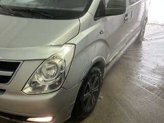2007 Hyundai Grand Starex I, серебристый, 1050000 рублей, вид 1