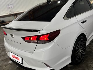 2019 Hyundai Sonata VII (LF) Рестайлинг, белый, 1200000 рублей, вид 1