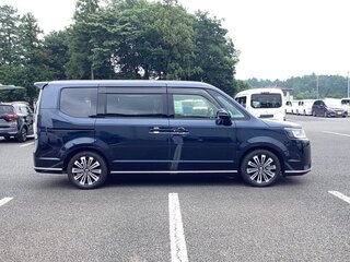 2023 Honda Stepwgn Spada VI, синий, 2479300 рублей, вид 4
