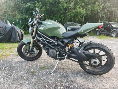 2012 Ducati Monster 1100, зелёный, 450000 рублей, вид 2