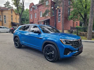 2024 Volkswagen Atlas Cross Sport I Рестайлинг, синий, 5450000 рублей, вид 5