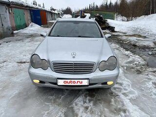 2000 Mercedes-Benz C-Класс 200 II (W203), серебристый, 400000 рублей, вид 3