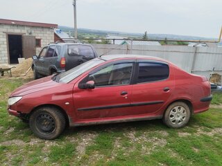 2007 Peugeot 206, красный, 128000 рублей, вид 4