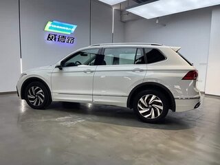 2024 Volkswagen Tiguan L II Рестайлинг (China Market), белый, 3983471 рублей, вид 4