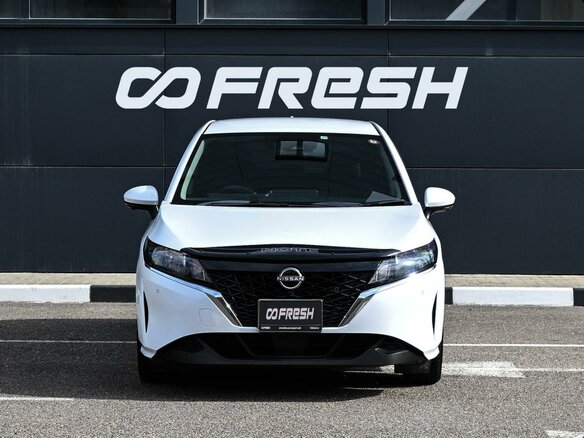 2022 Nissan Note e-Power III, белый, 1999000 рублей - вид 2