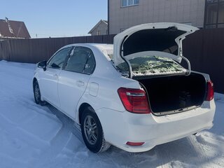 2015 Toyota Corolla Axio XI (E160, E170, E180) Рестайлинг 1, белый, 850000 рублей, вид 4