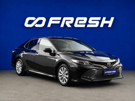 Toyota Camry VIII (XV70)