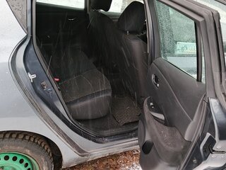 2013 Nissan Leaf I (ZE0/AZE0), серый, 410000 рублей, вид 5