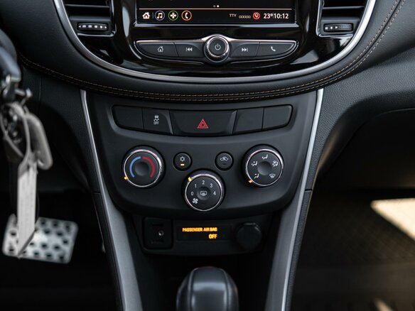 2022 Chevrolet Trax I Рестайлинг, серый, 1480000 рублей - вид 14