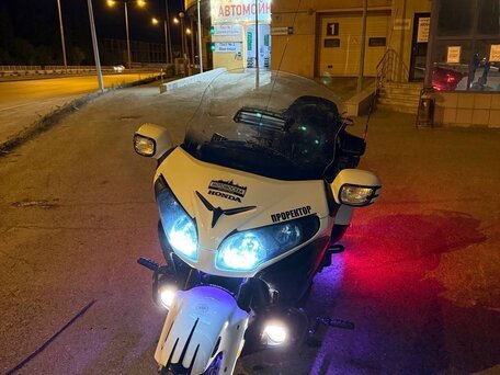 2012 Honda GL 1800 Gold Wing, белый, 1300000 рублей, вид 2